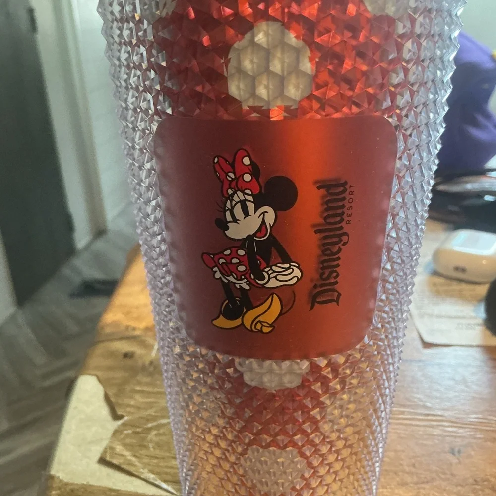 NEW VINTAGE (2025) STARBUCKS DISNEYLAND MINNIE MOUSE CLASSIC POLKA DOT TUMBLER - Picture 10 of 16